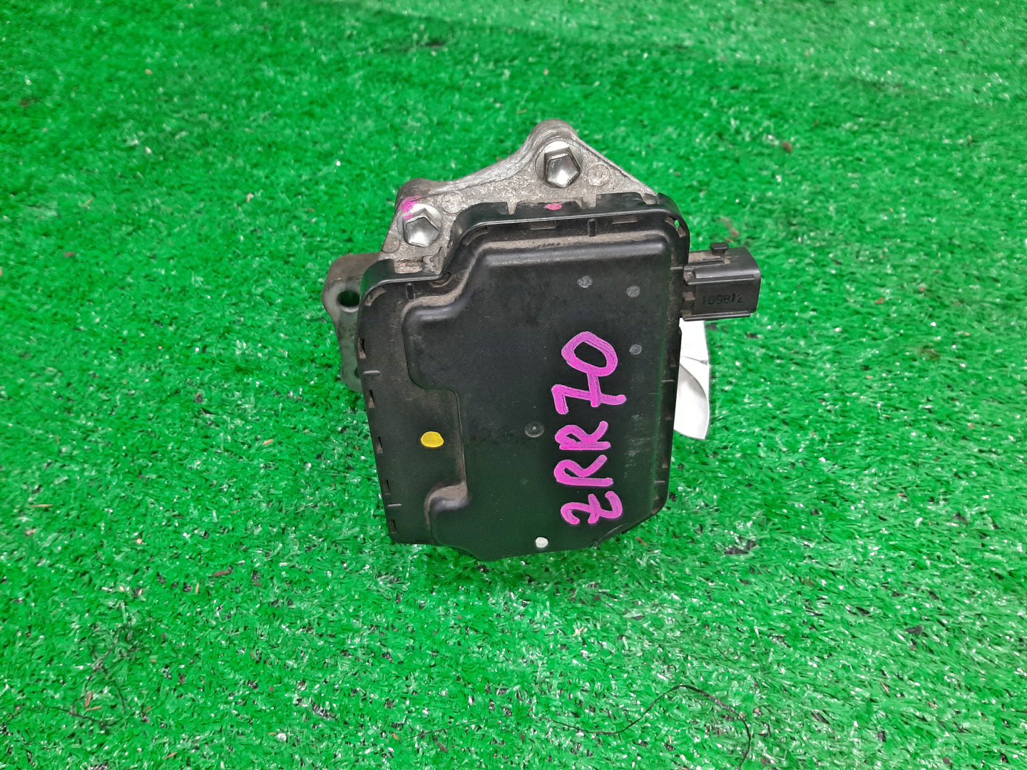 Блок valvematic TOYOTA NOAH ZRR70G 3ZR-FAE 2 ракурс