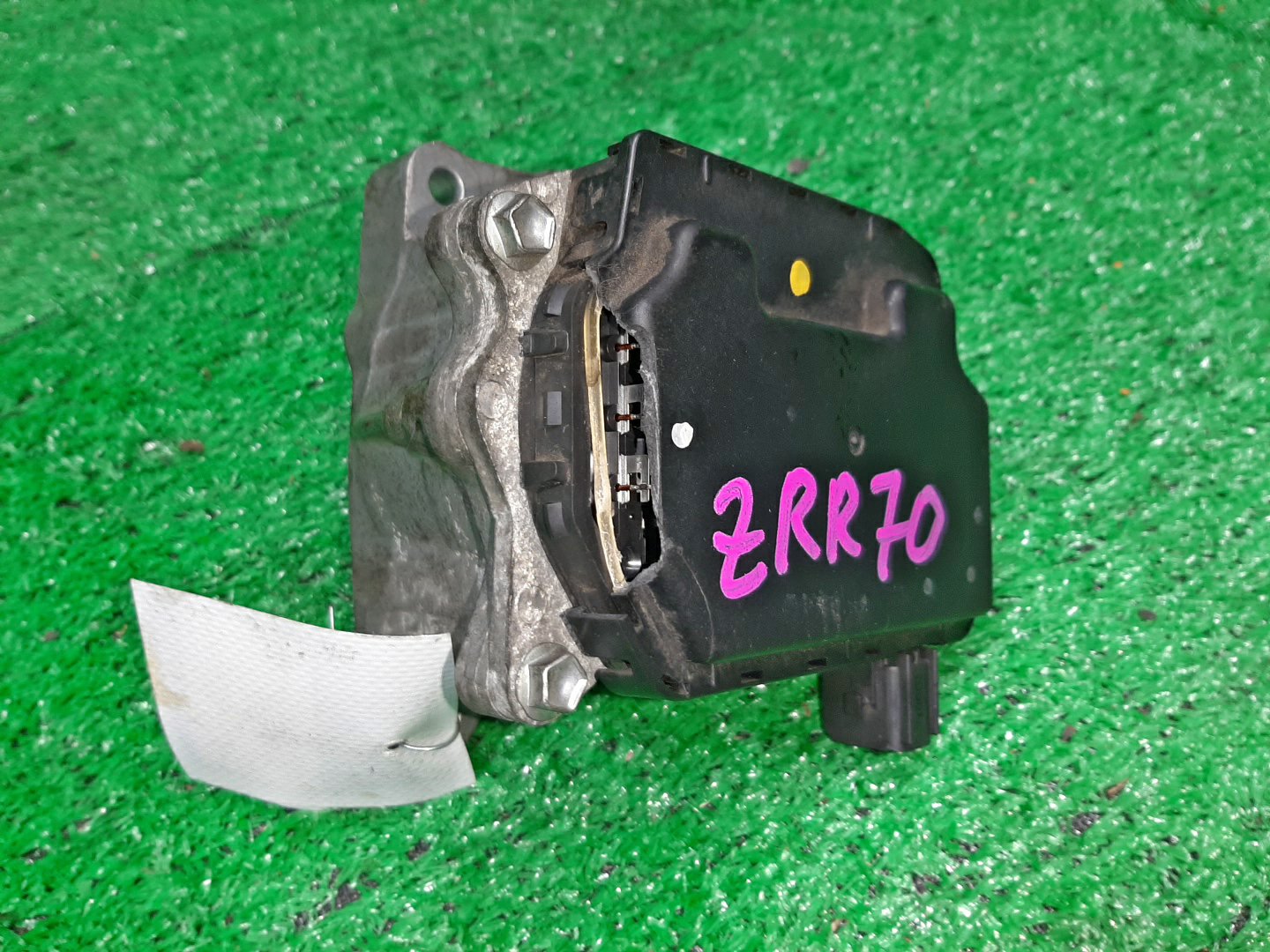 Блок valvematic TOYOTA NOAH ZRR70G 3ZR-FAE 3 ракурс