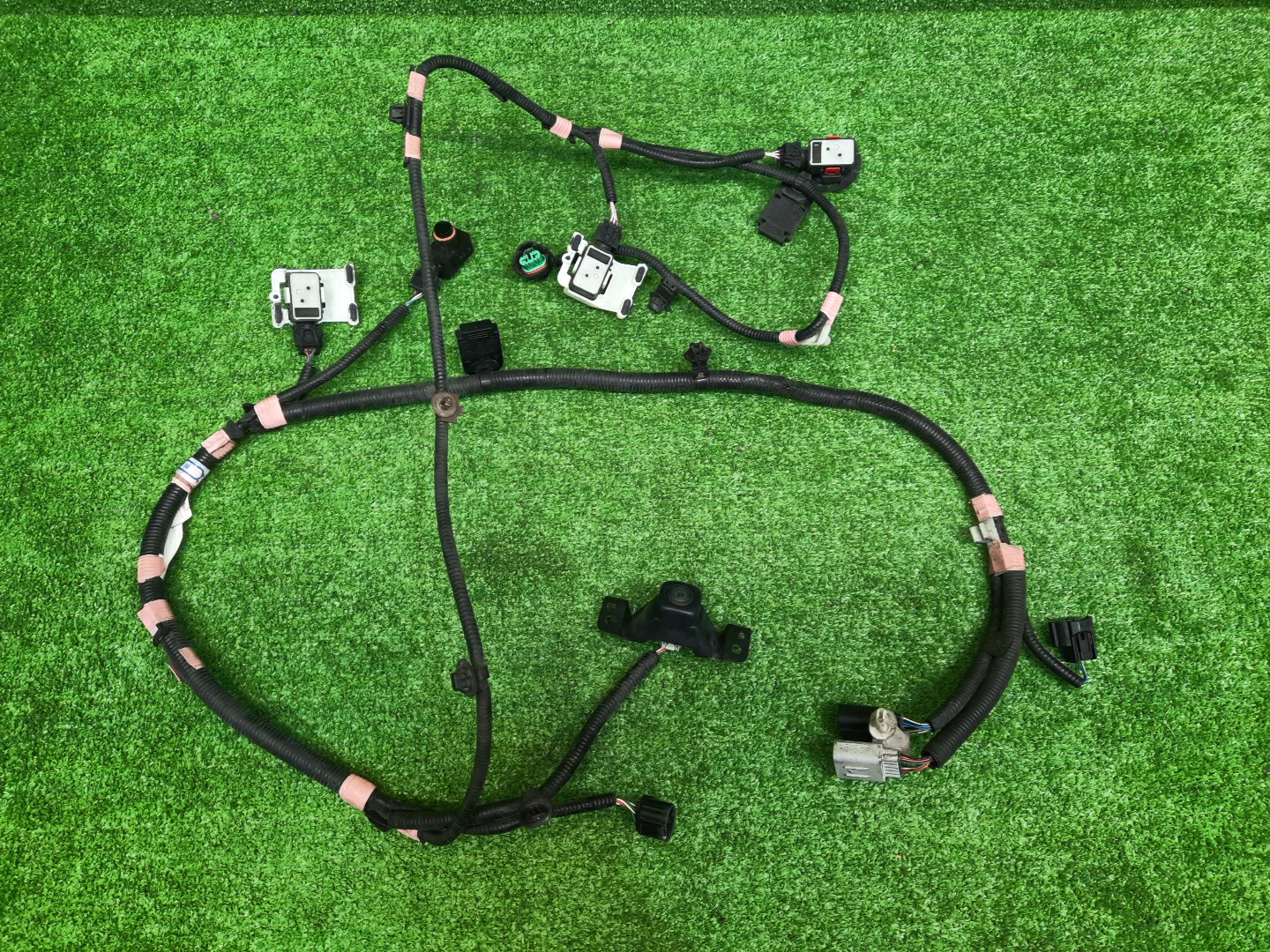 Датчик парковки TOYOTA RAV4 AXAH54 2 ракурс