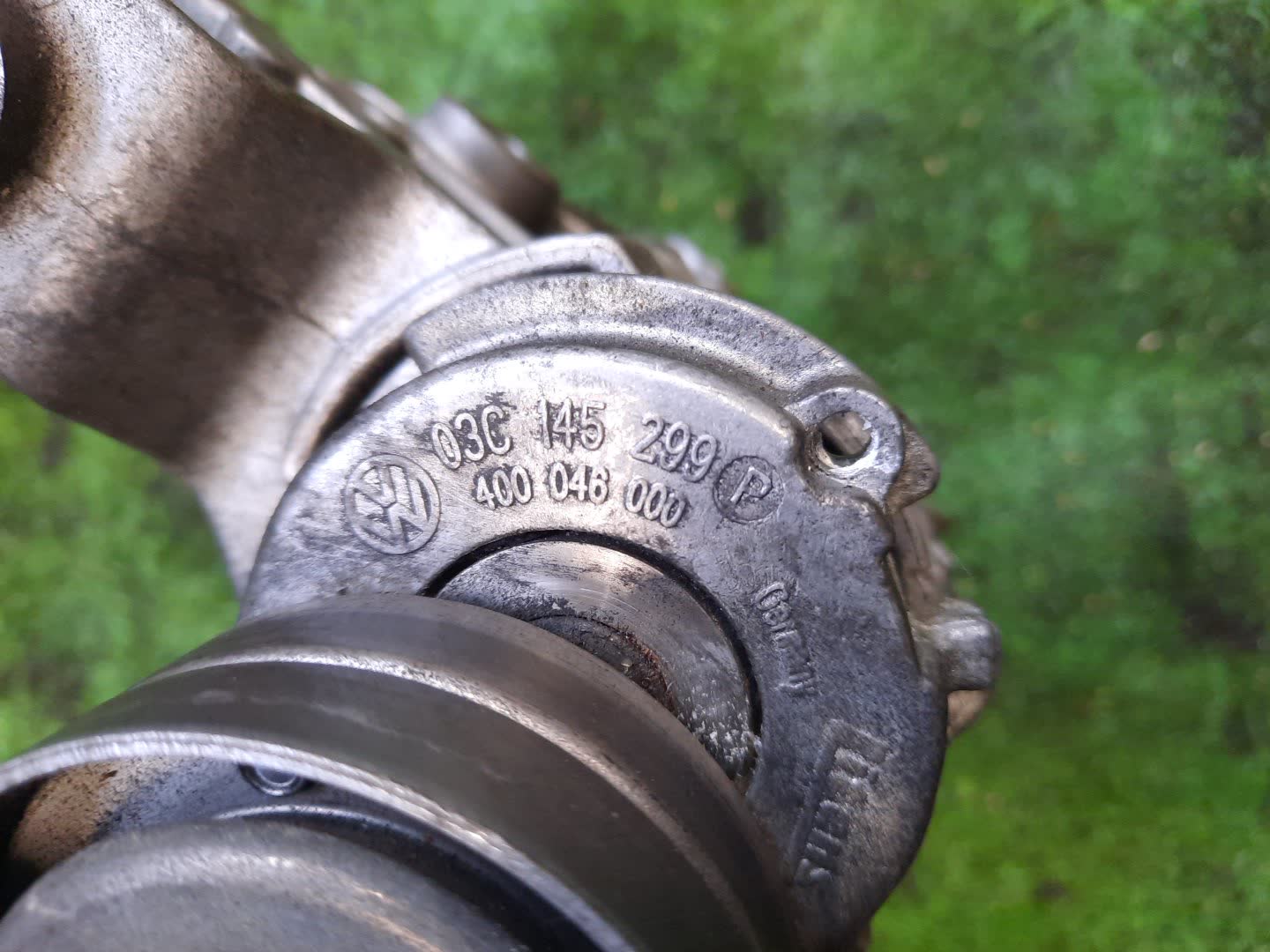 Ролик натяжной VOLKSWAGEN GOLF 5K1 CAVD 03C145299P 2 ракурс