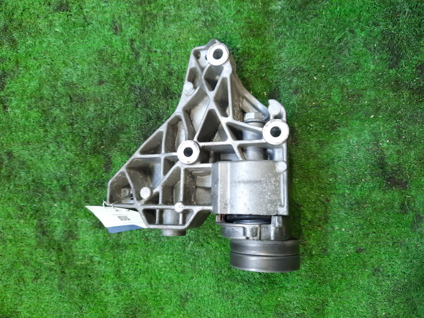Ролик натяжной VOLKSWAGEN GOLF 5K1 CAVD 03C145299P 3 ракурс