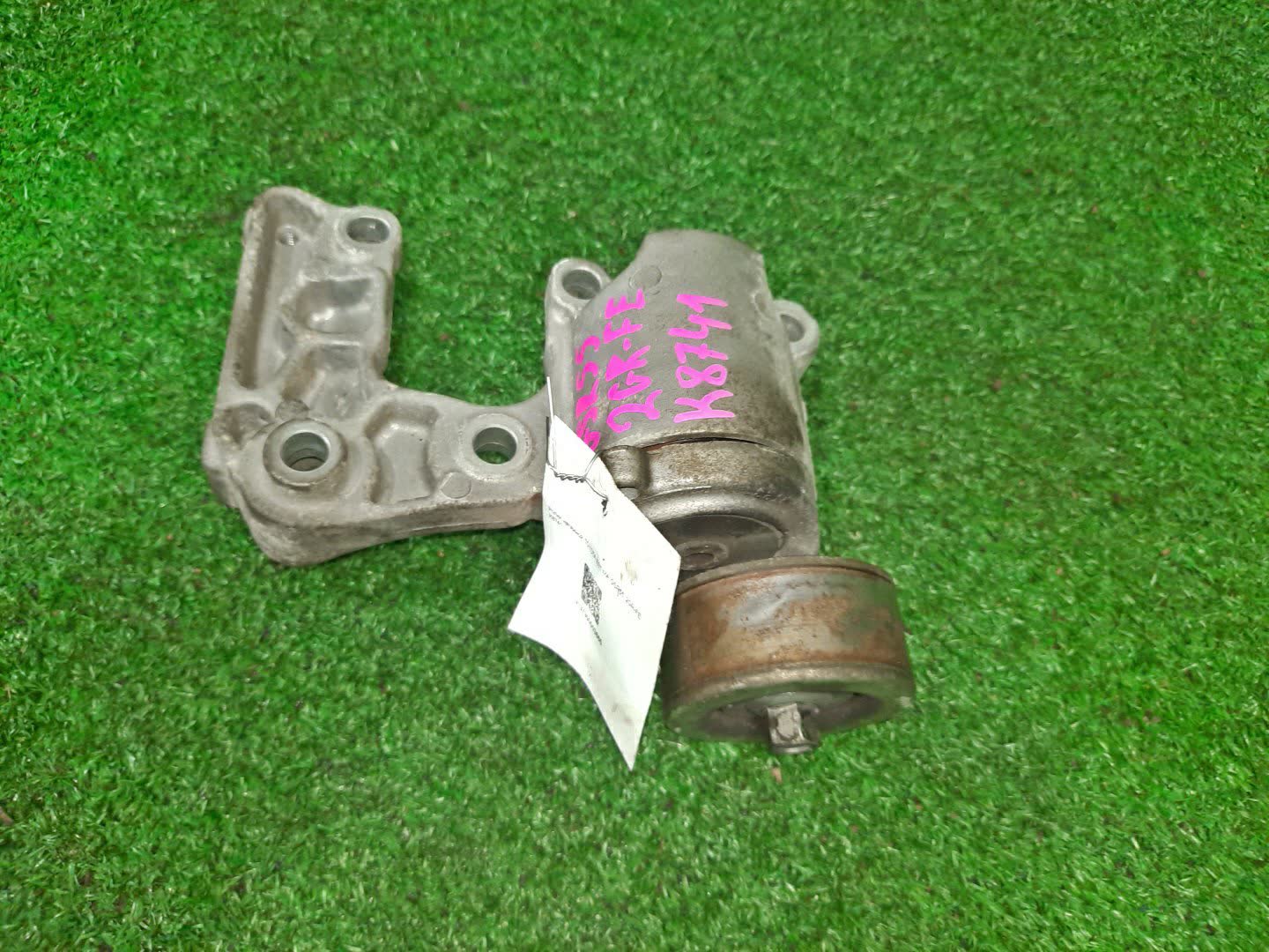 Ролик натяжной TOYOTA ESTIMA GSR55W 2GR-FE 1 ракурс