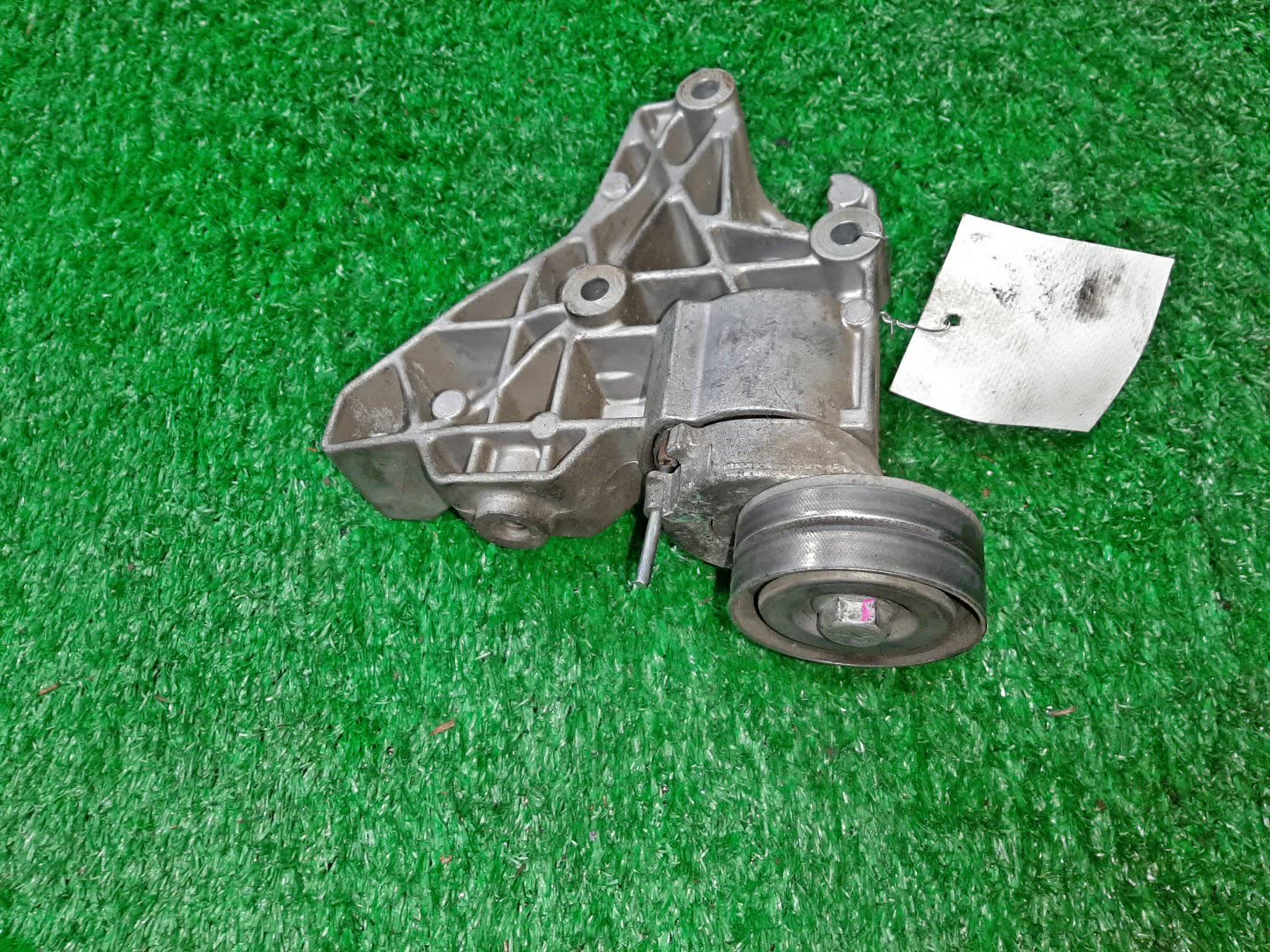 Ролик натяжной VOLKSWAGEN TOURAN 1T2 BMY 2 ракурс