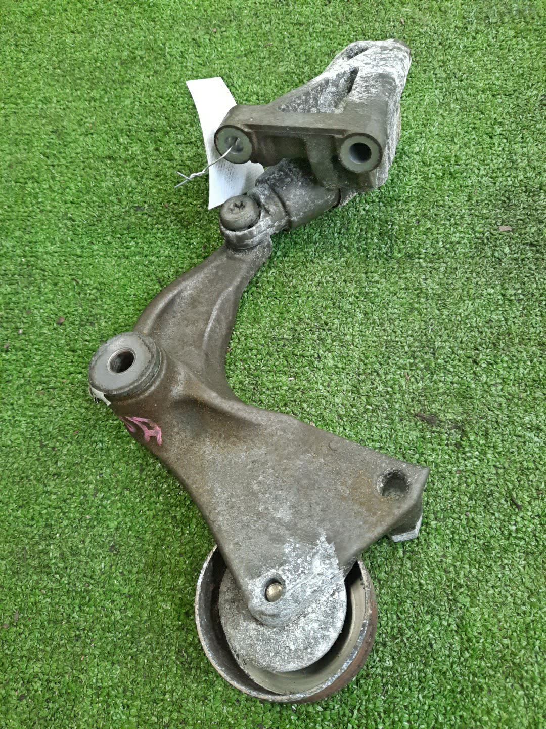 Ролик натяжной HONDA STEPWGN RK1 R20A 1 ракурс