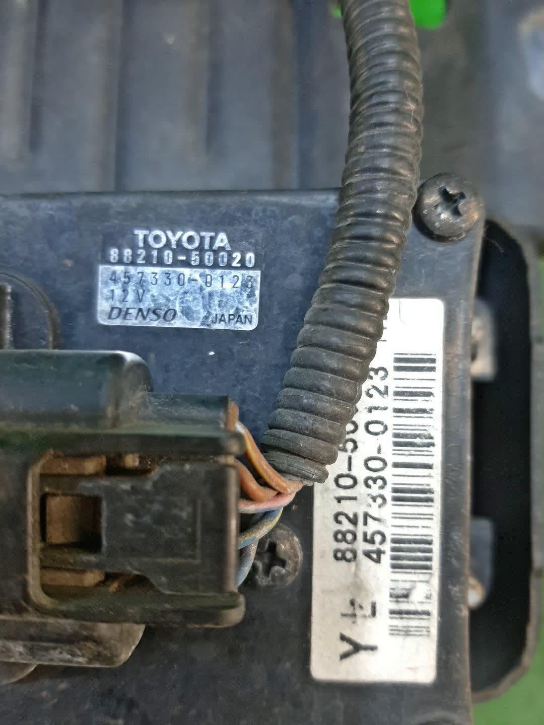 Радар-детектор TOYOTA CELSIOR UCF30 3 ракурс