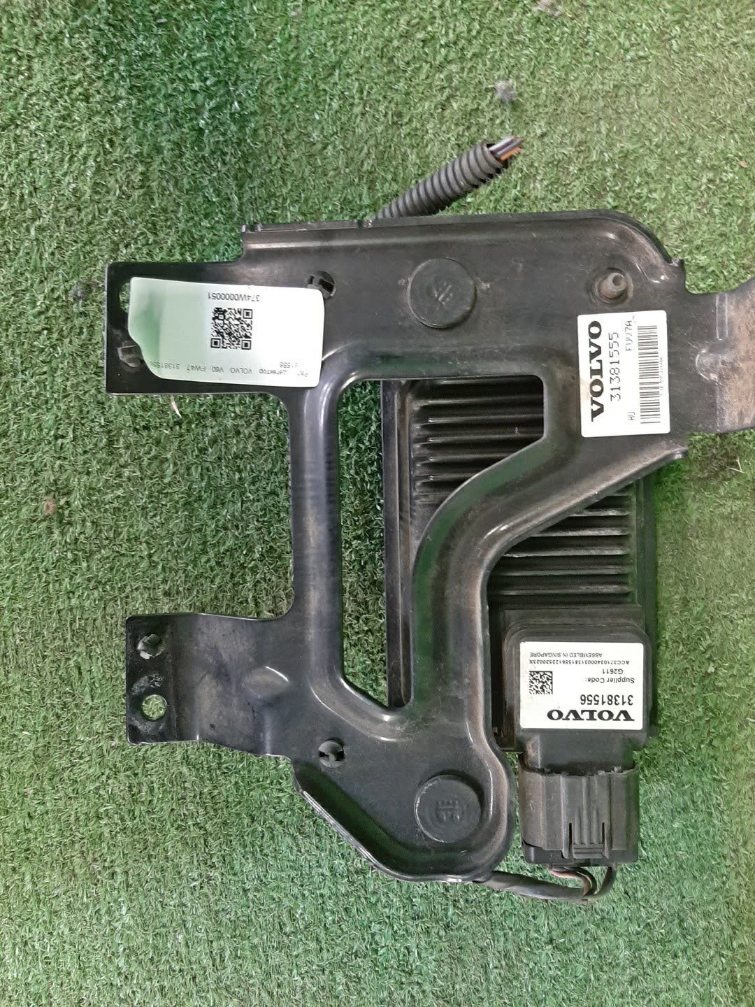 Радар-детектор VOLVO V60 FW47 31381556 2 ракурс