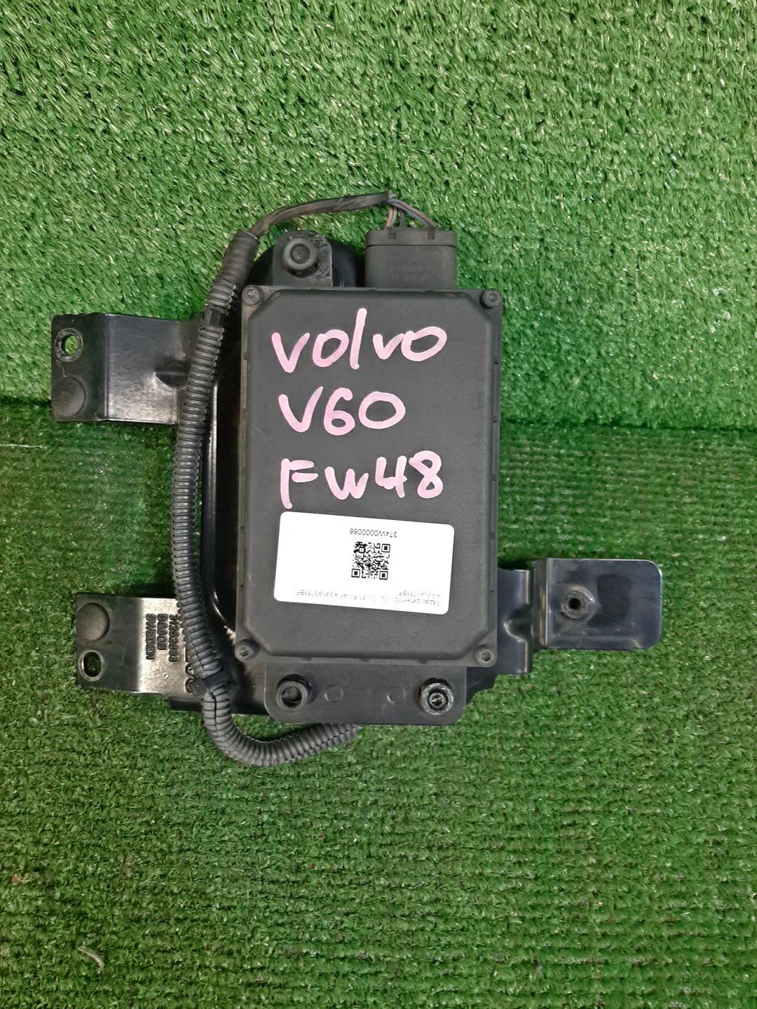Радар-детектор VOLVO V60 FW48 AG9N9G768BF 1 ракурс