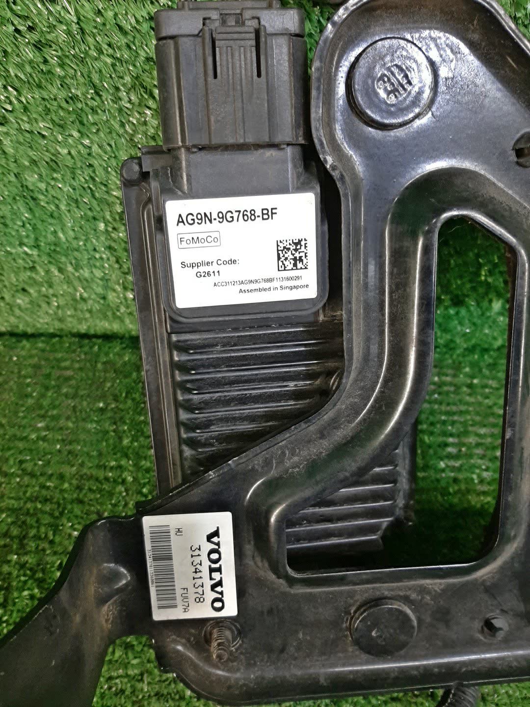Радар-детектор VOLVO V60 FW48 AG9N9G768BF 2 ракурс