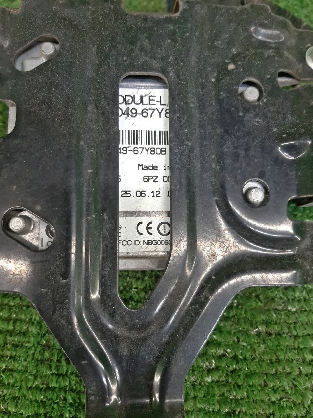 Радар-детектор MAZDA CX-5 KE5AW, KE5FW, KEEAW, KEEFW, KE2AW, KE2FW KR8267Y80B 2 ракурс