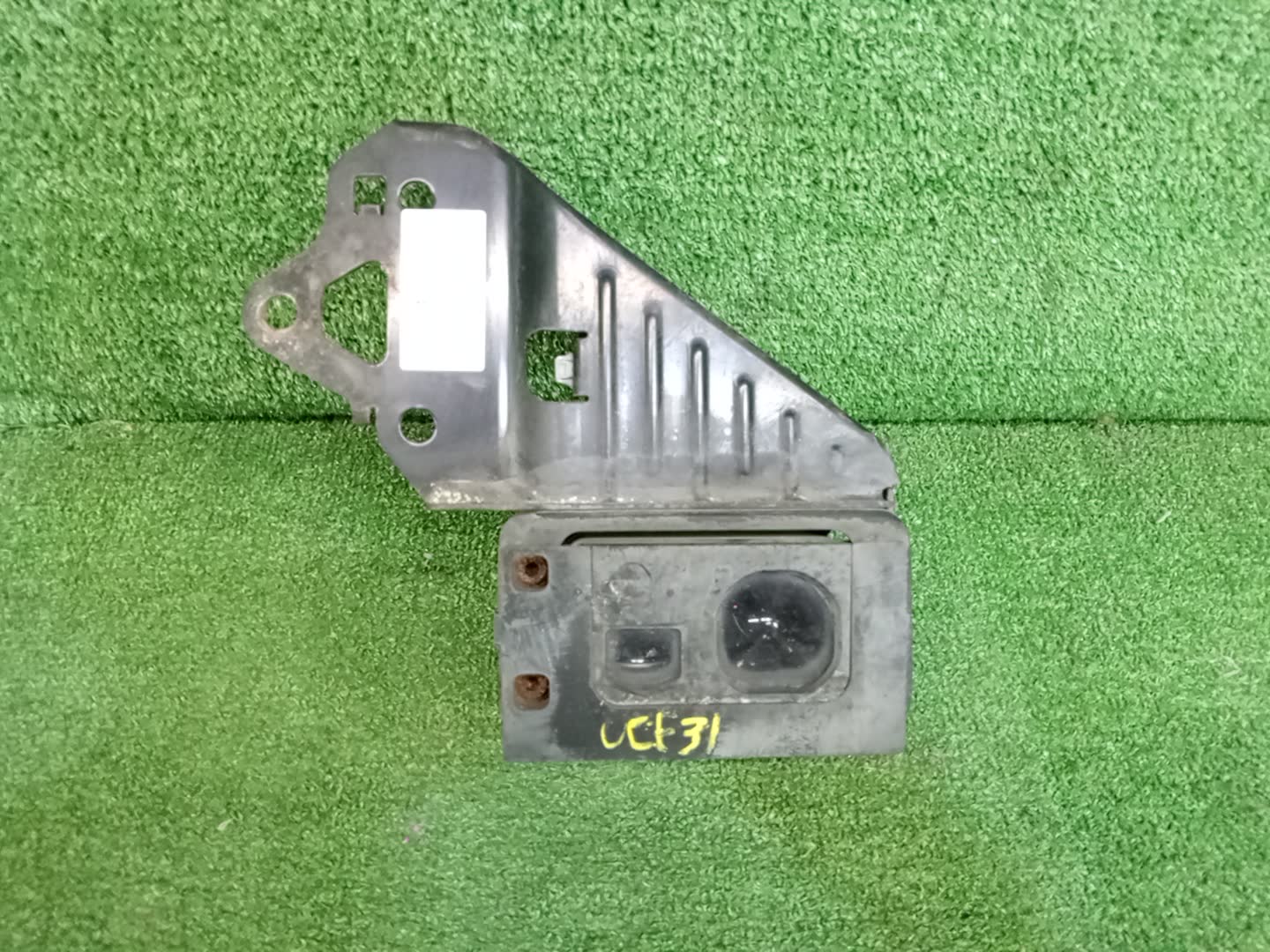 Радар-детектор TOYOTA CELSIOR UCF31 8821050020 1 ракурс