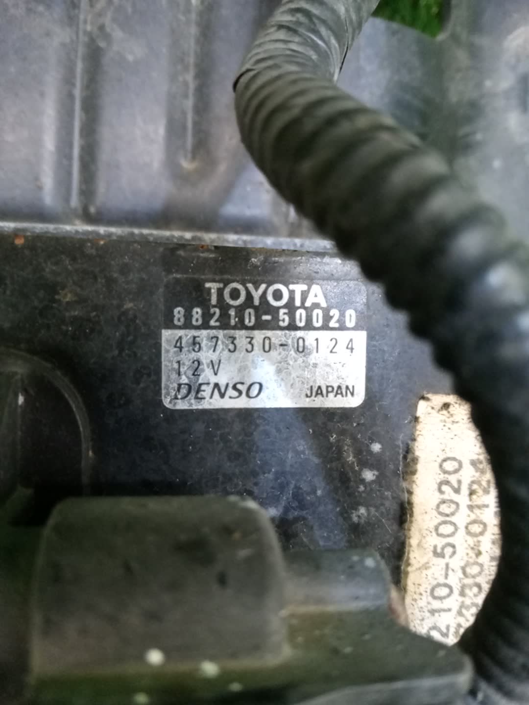 Радар-детектор TOYOTA CELSIOR UCF31 8821050020 3 ракурс