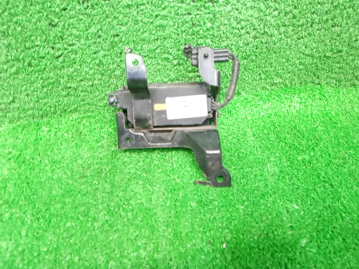 Радар-детектор NISSAN FUGA PY50 28437-EG80B 2 ракурс