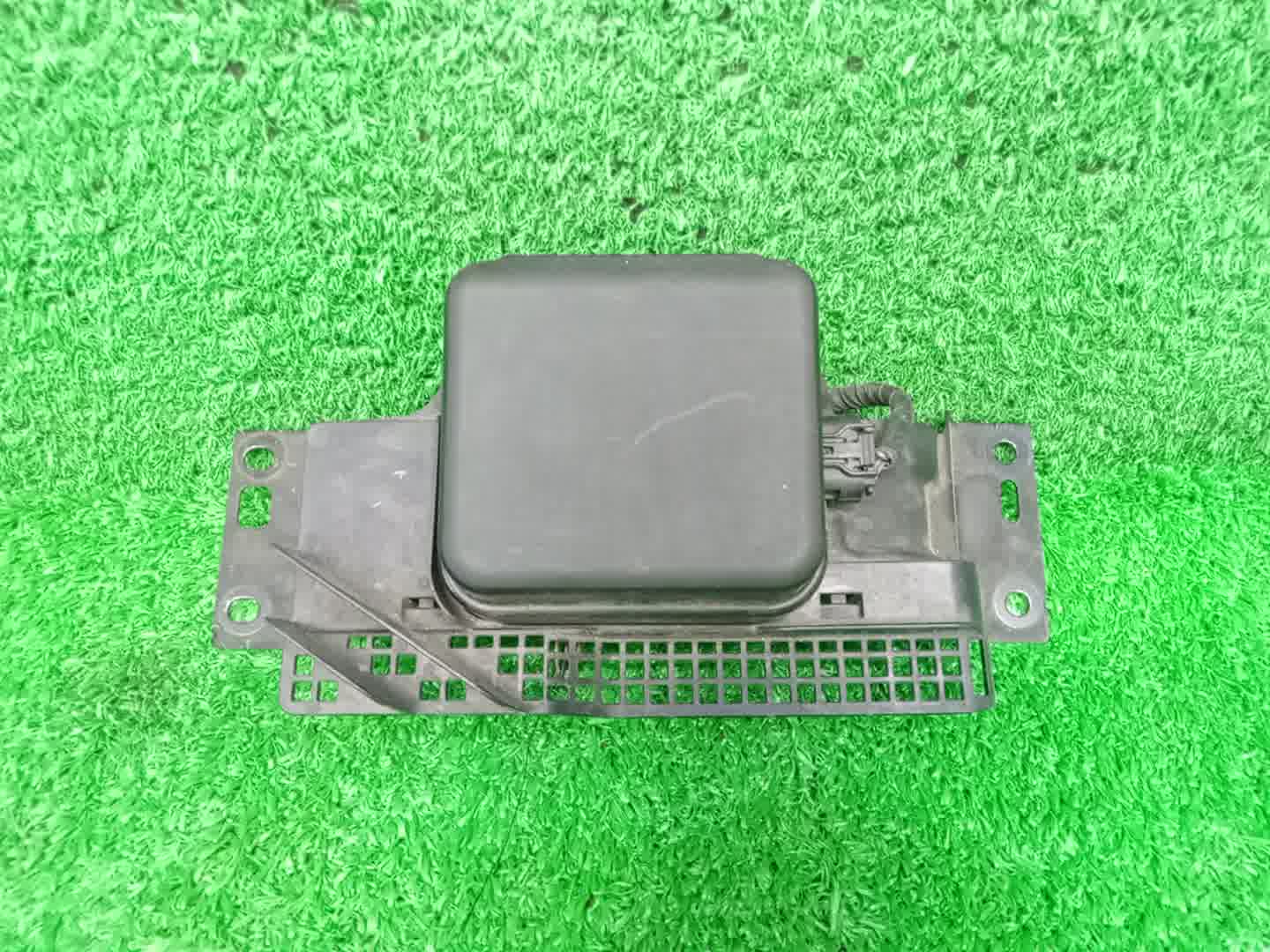 Радар-детектор MAZDA AXELA BM5FS 230100-6604 1 ракурс