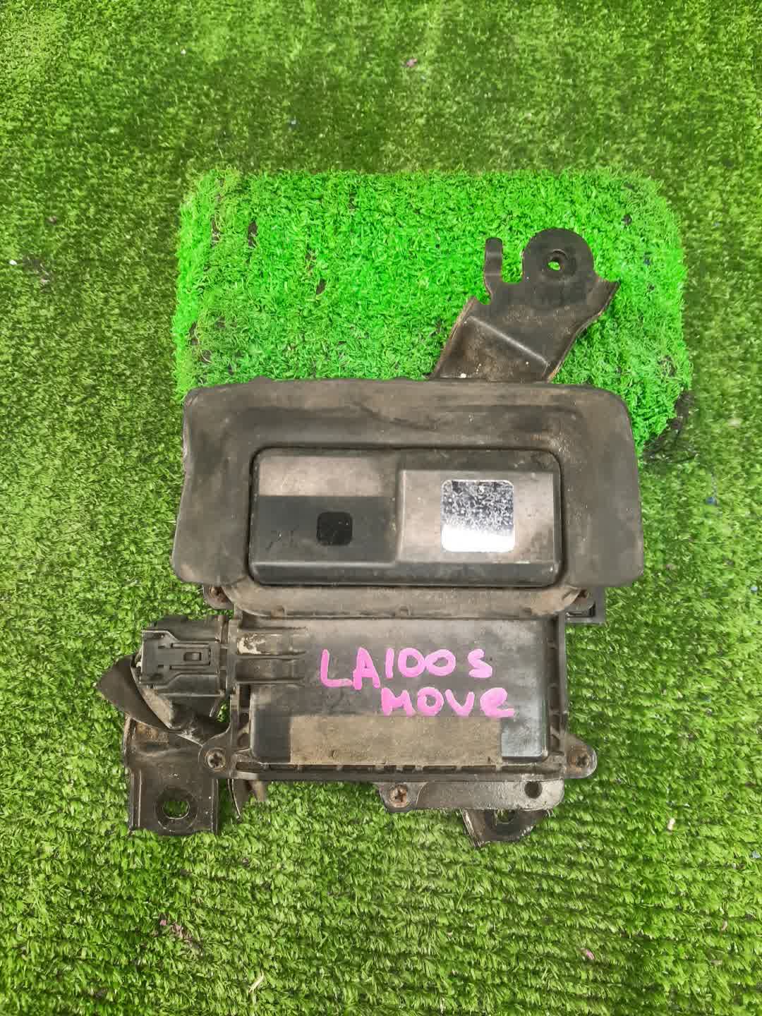Радар-детектор DAIHATSU MOVE LA100S 88210-B2090 1 ракурс