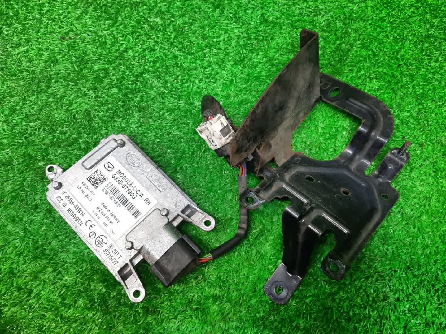 Радар-детектор MAZDA AXELA BL5FW G33D-67Y80G 1 ракурс