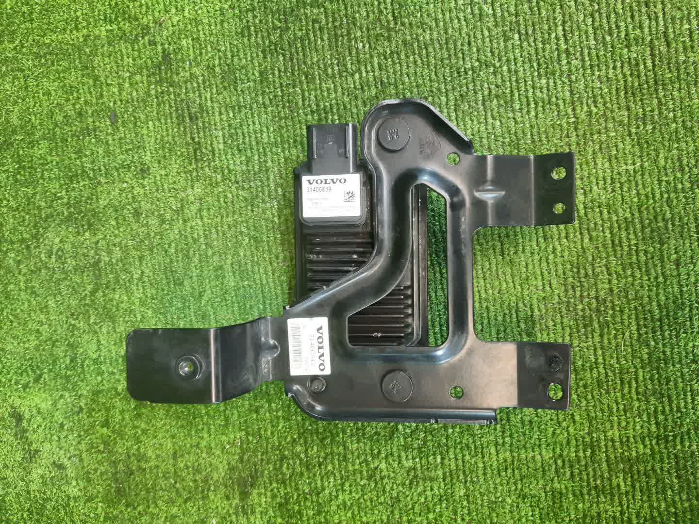Радар-детектор VOLVO S60 FS48 31400419 2 ракурс