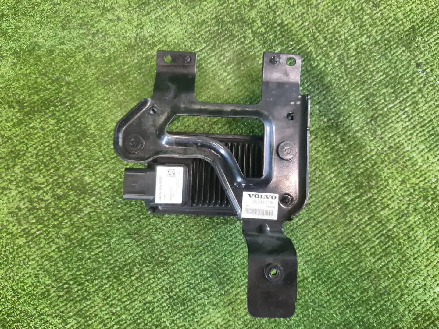Радар-детектор VOLVO XC60 DZ47 AG9N9G768BF 2 ракурс