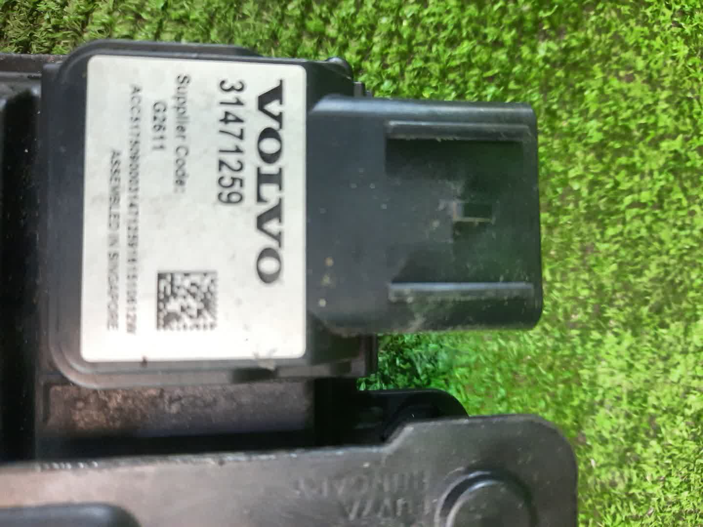 Радар-детектор VOLVO V40 MV48 31471259 3 ракурс