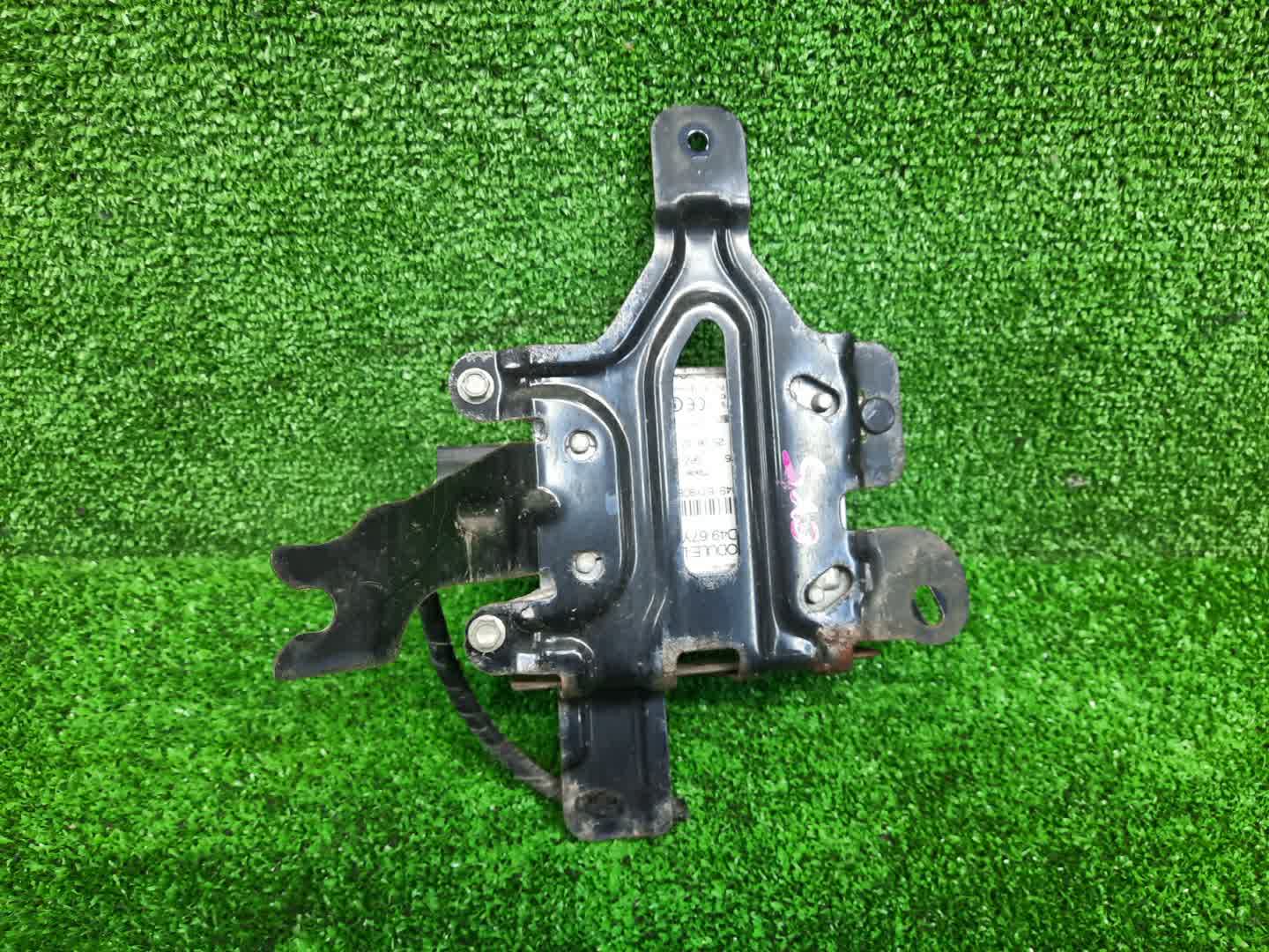 Радар-детектор правый MAZDA CX-5 KE5AW, KE5FW, KEEAW, KEEFW, KE2AW, KE2FW KD4967Y80B 2 ракурс
