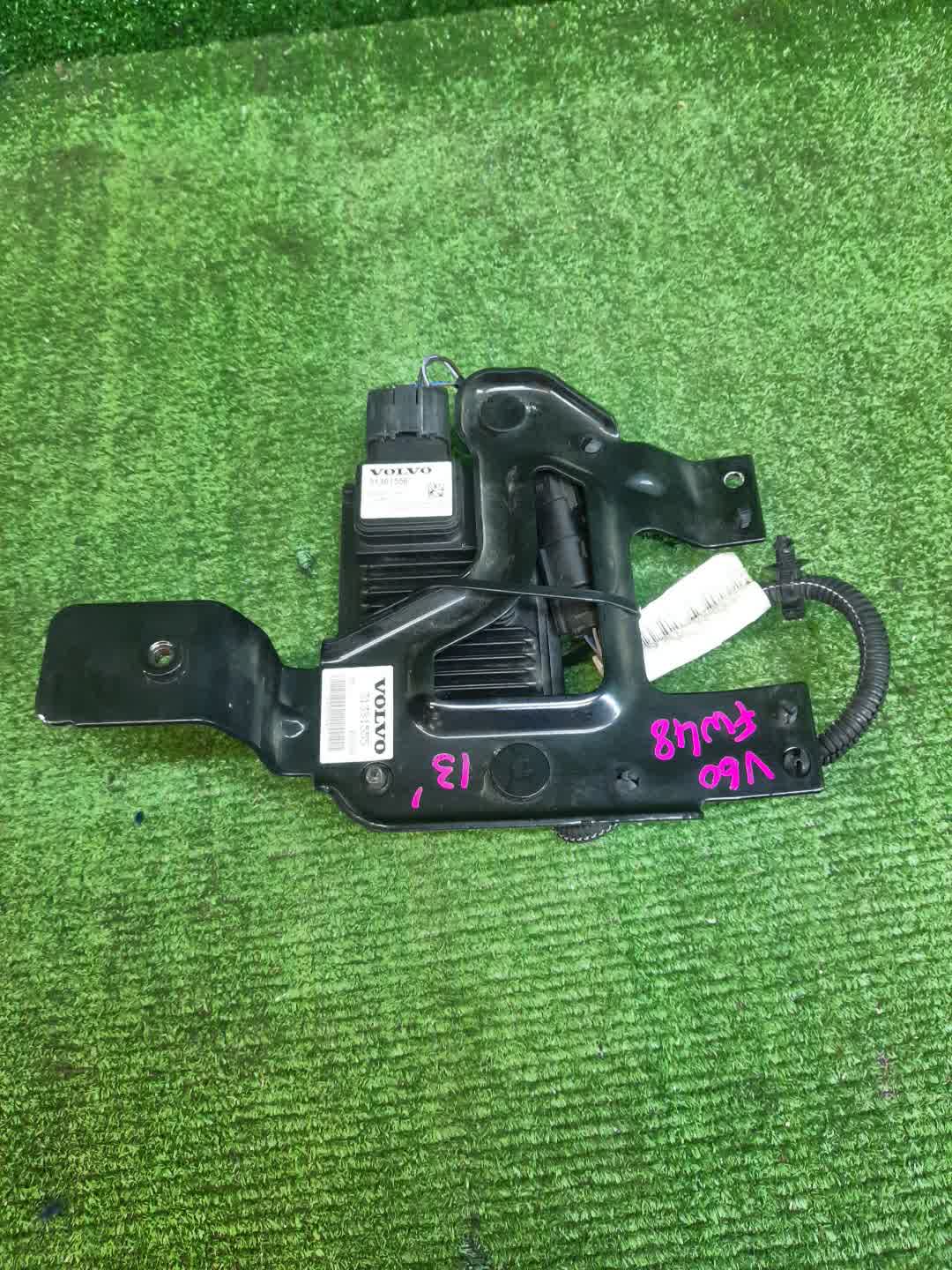 Радар-детектор VOLVO V60 FW48 31381556 2 ракурс