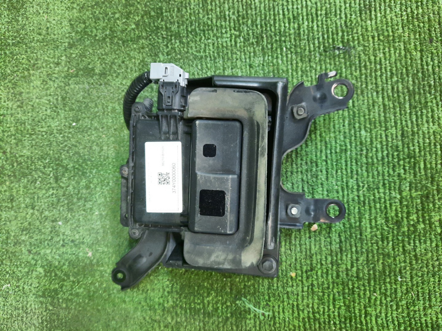 Радар-детектор TOYOTA TANK M900A 88210-B1020 1 ракурс