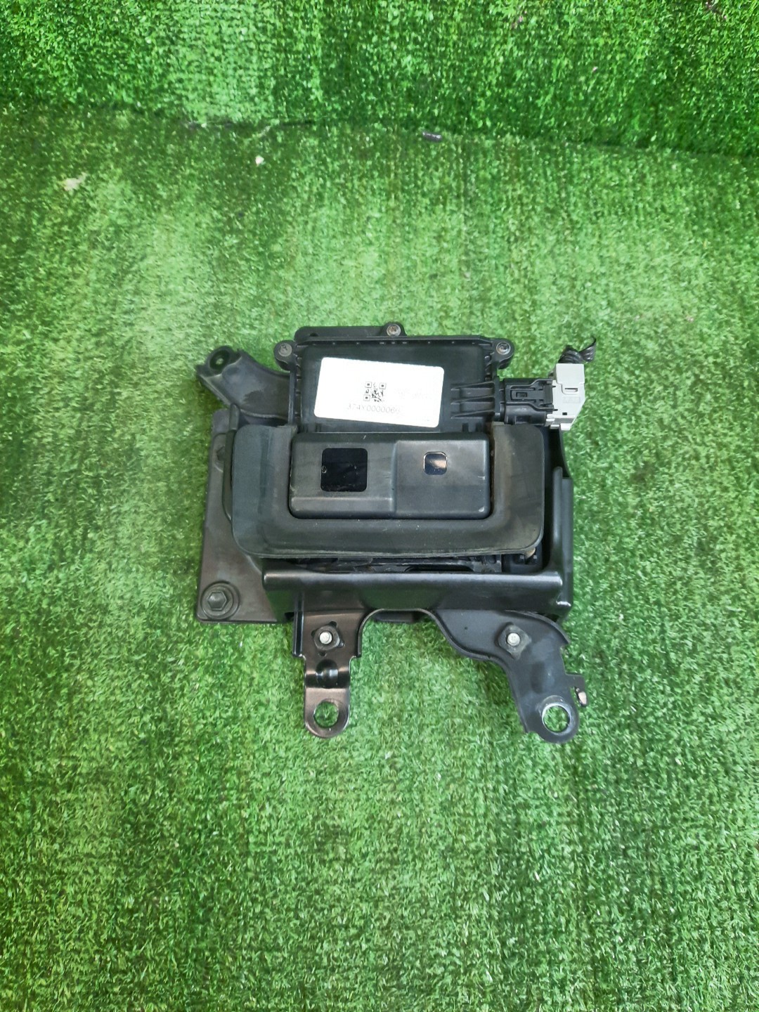 Радар-детектор TOYOTA ROOMY M900A 88210-B1020 1 ракурс