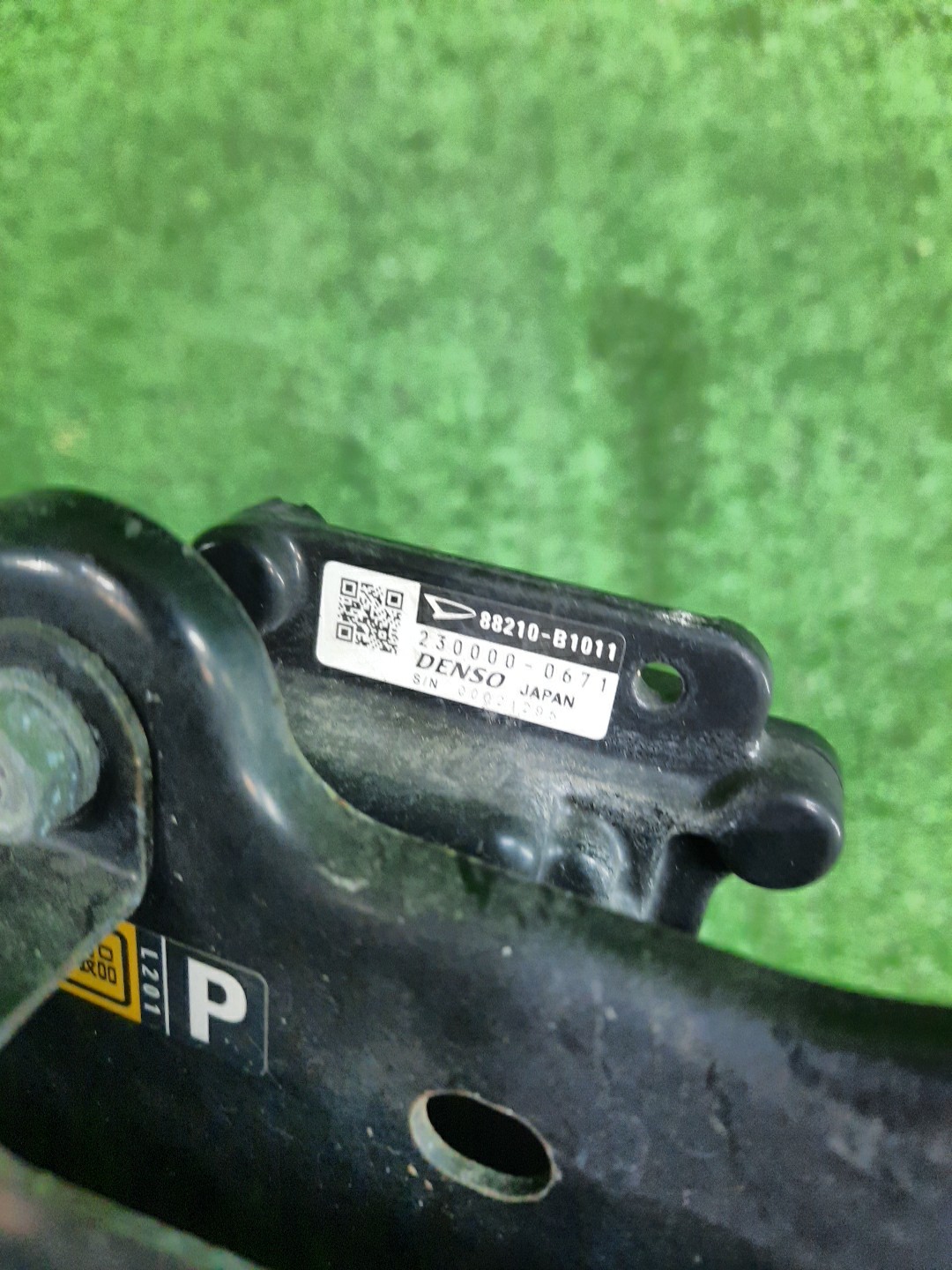 Радар-детектор TOYOTA PASSO M700A 88210-B1011 3 ракурс
