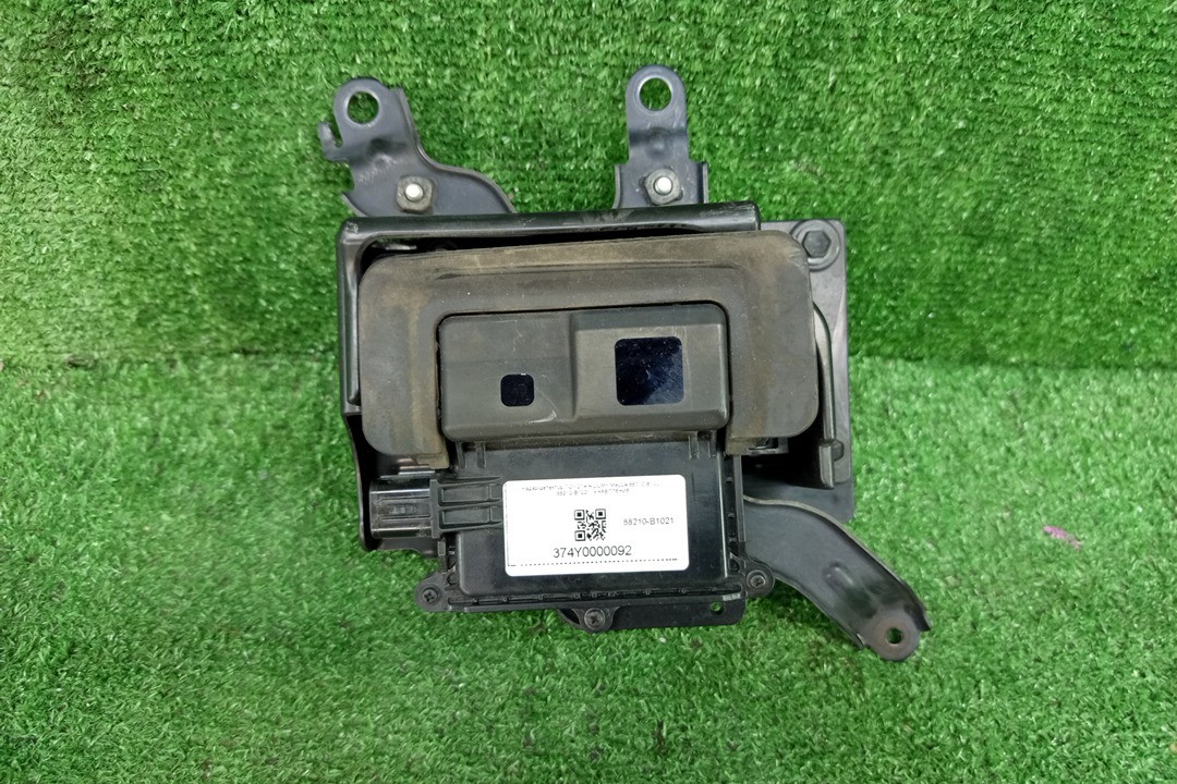 Радар-детектор TOYOTA ROOMY M900A 88210-B1021 1 ракурс
