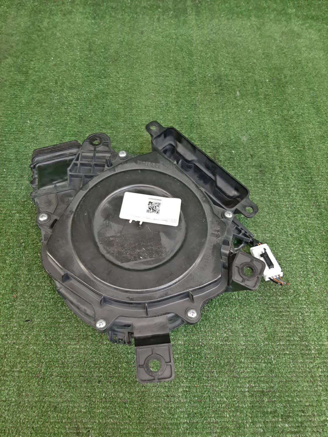 Мотор охлаждения батареи SUBARU XV GPE 45810FJ000 3 ракурс