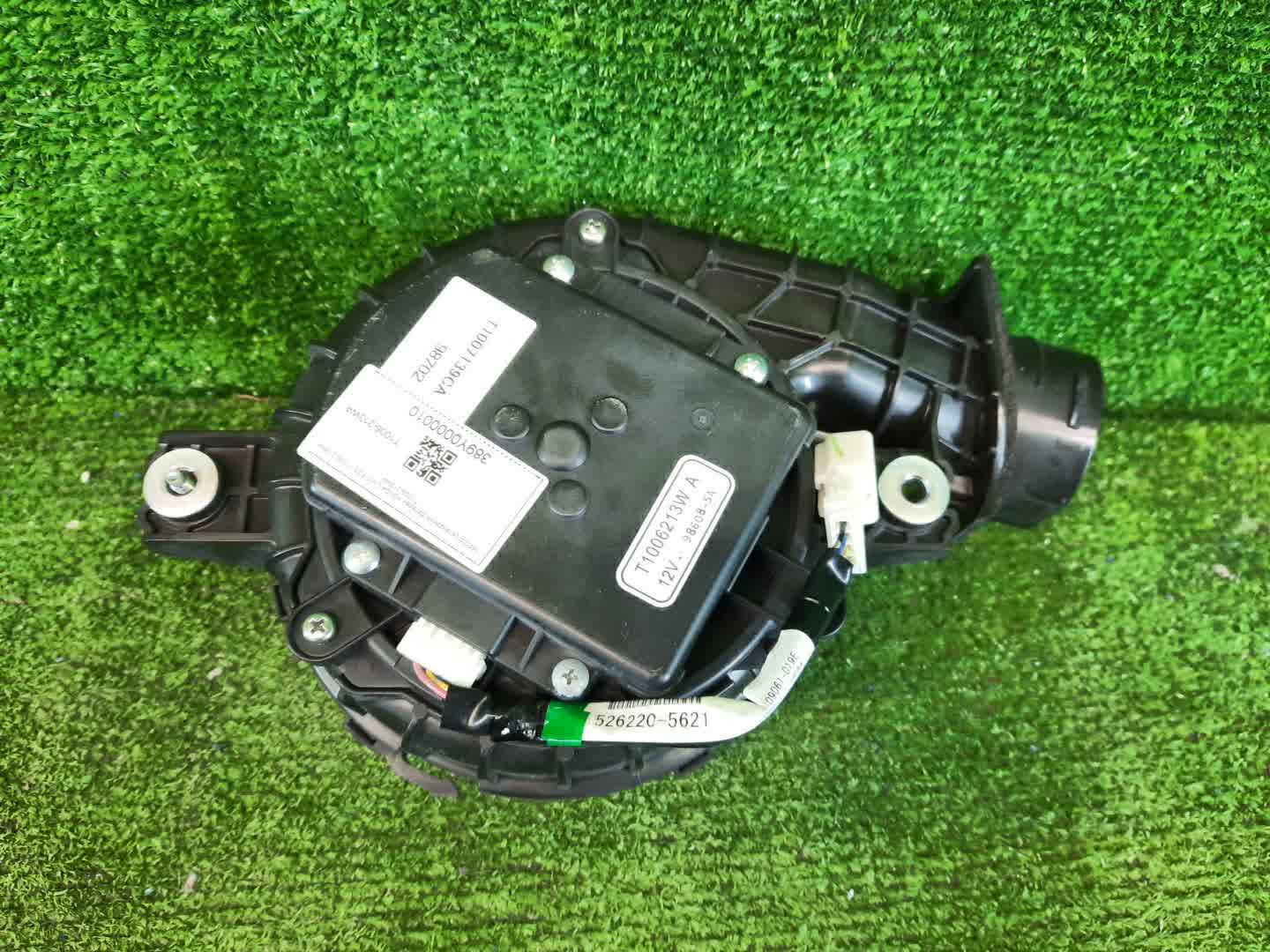 Мотор охлаждения батареи HONDA CIVIC FD3 T1006-213WA 1 ракурс