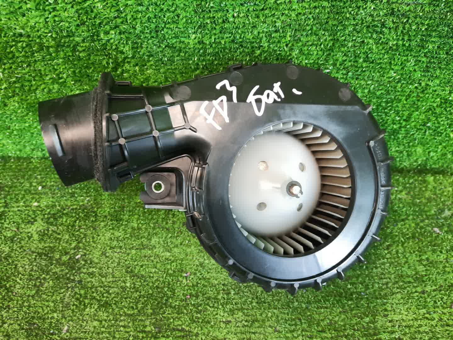 Мотор охлаждения батареи HONDA CIVIC FD3 T1006-213WA 2 ракурс