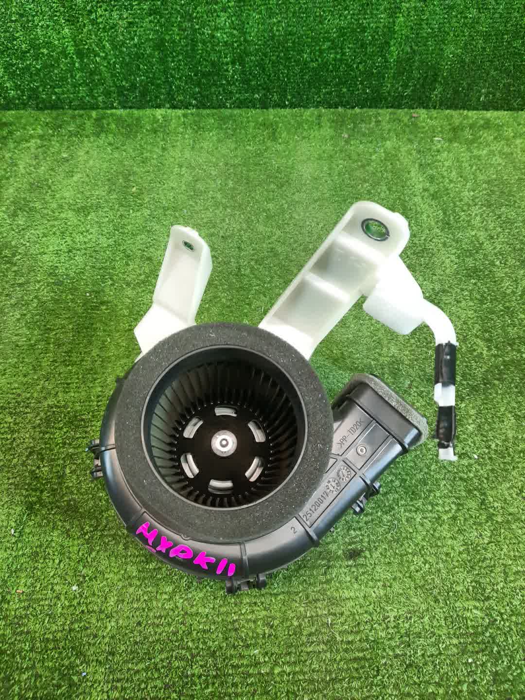 Мотор охлаждения батареи TOYOTA AQUA MXPK11 G9230-K0021 2 ракурс