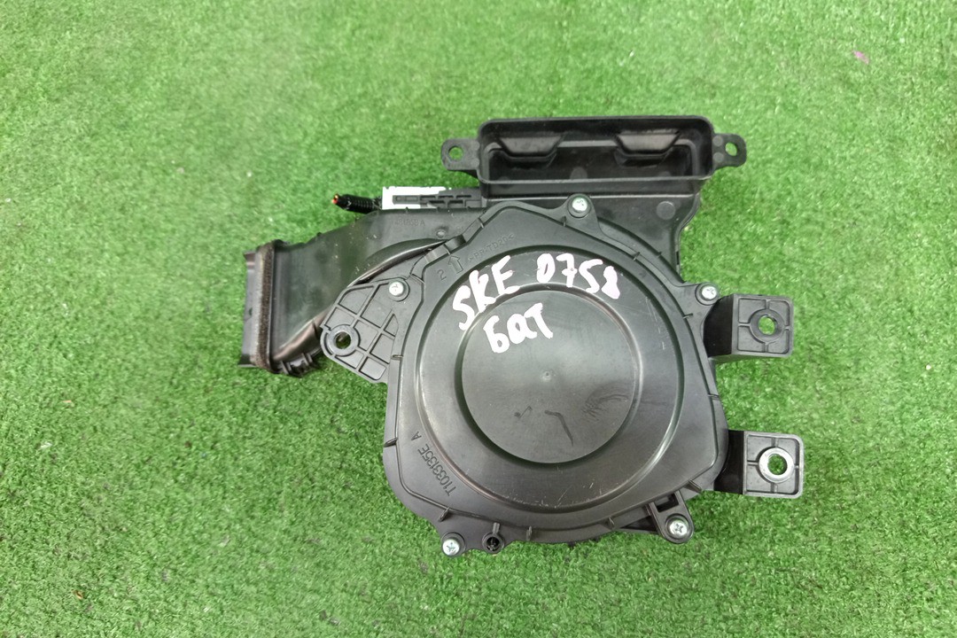 Мотор охлаждения батареи SUBARU FORESTER SKE 45810-FL000 3 ракурс
