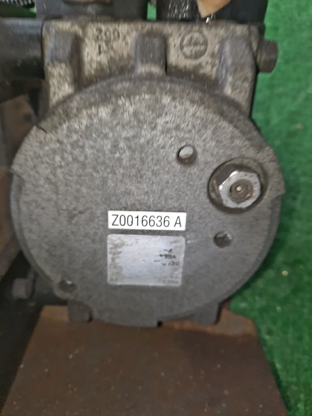 Рефкомпрессор ISUZU ELF NPS85 4JJ1-T Z0016636A 4 ракурс