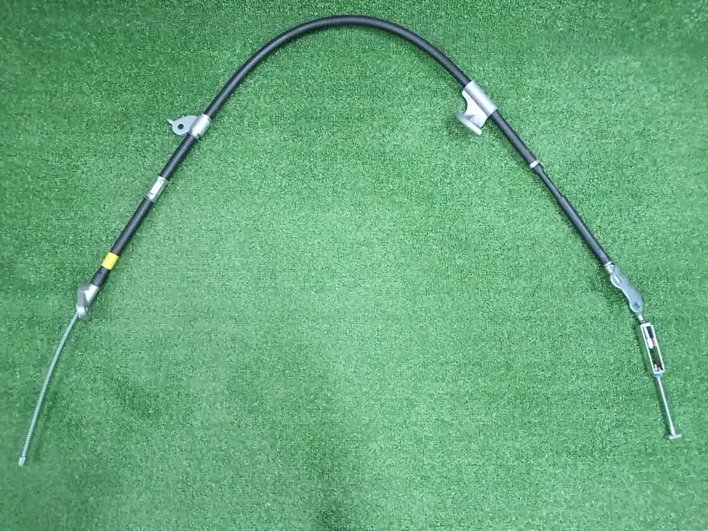 Тросик ручника правый TOYOTA HILUX GUN125 46420-0K290 1 ракурс