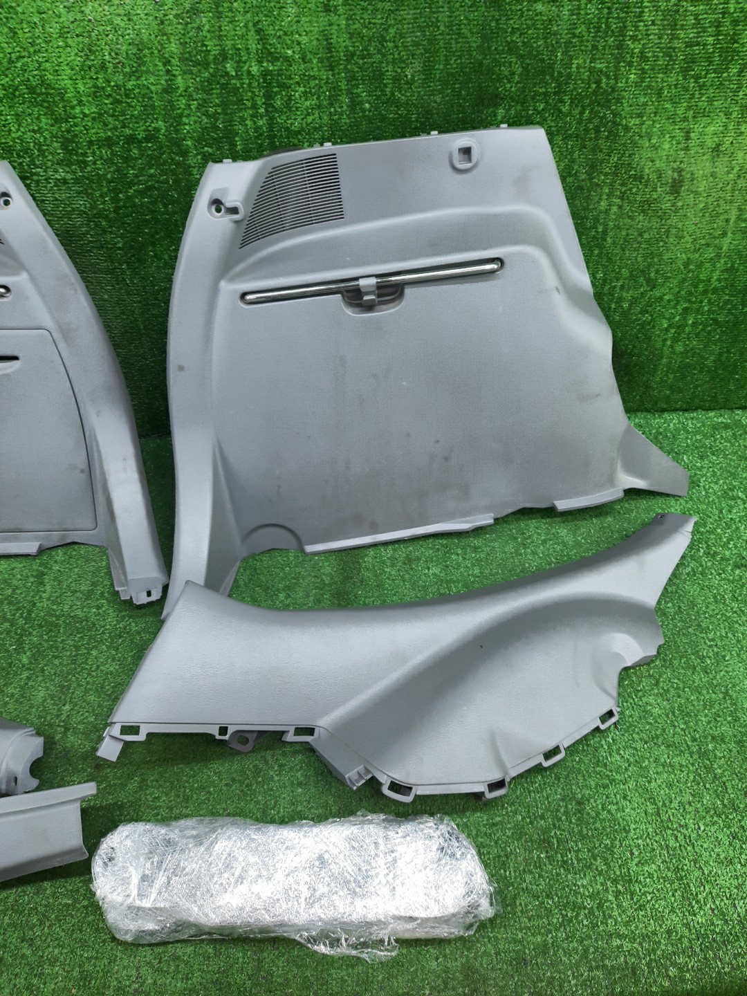 Обшивка багажника MAZDA DEMIO DY3W 3 ракурс