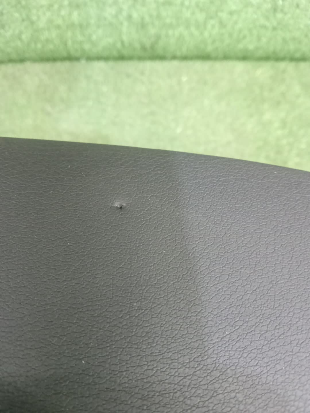 Бардачок между сиденьями LEXUS UX300E, UX200, UX250H KMA10, MZAA10, MZAH10 2 ракурс