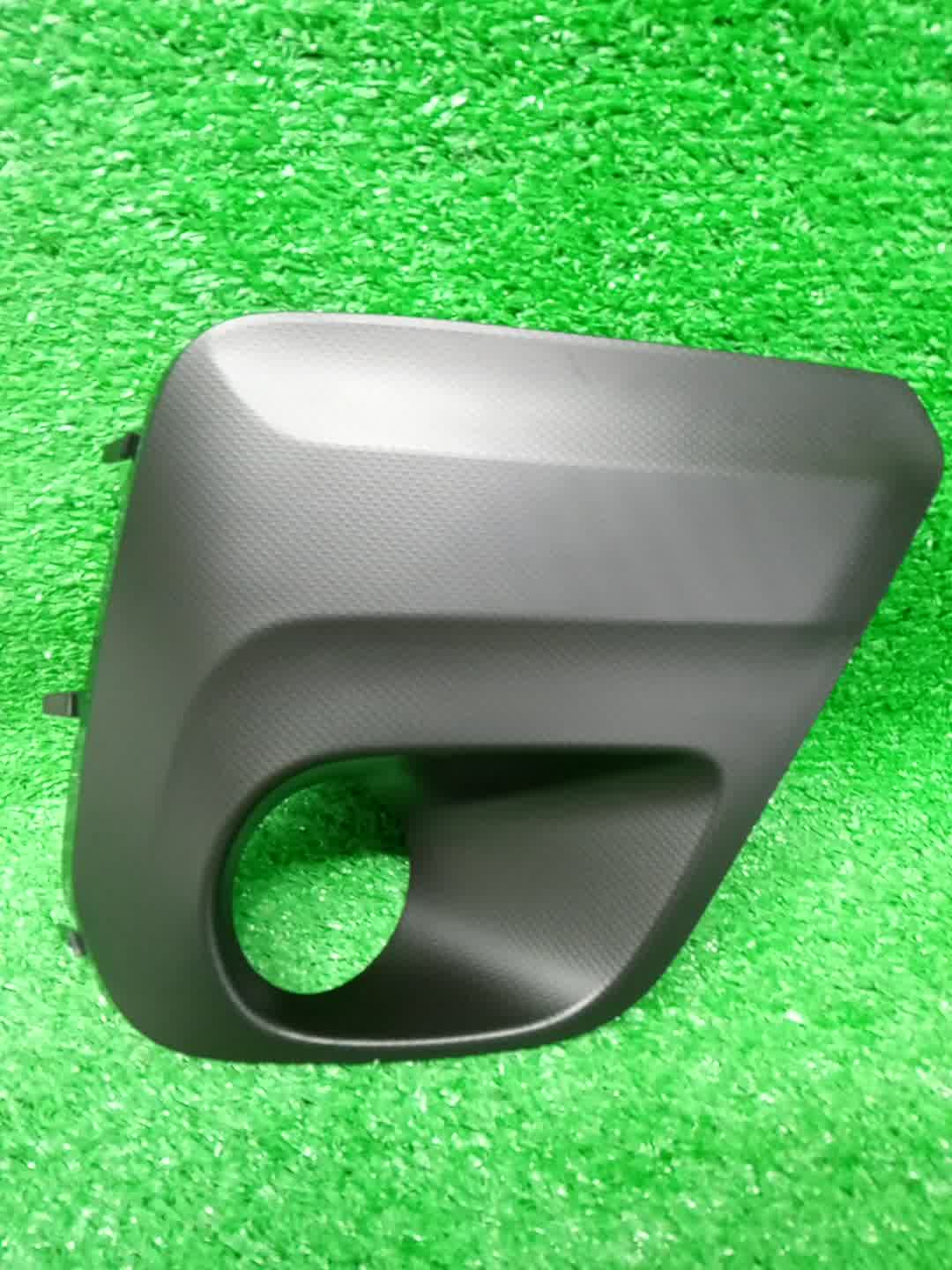 Очки на противотуманки правые передние SUBARU FORESTER SK5 57731SJ040 1 ракурс