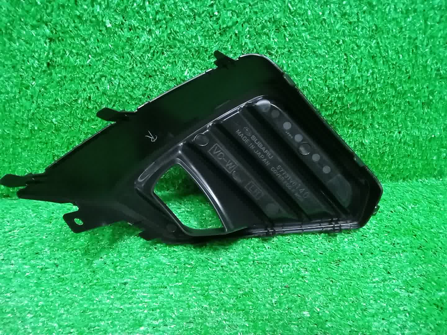 Очки на противотуманки левые передние SUBARU LEVORG VN5 57731VC140 2 ракурс