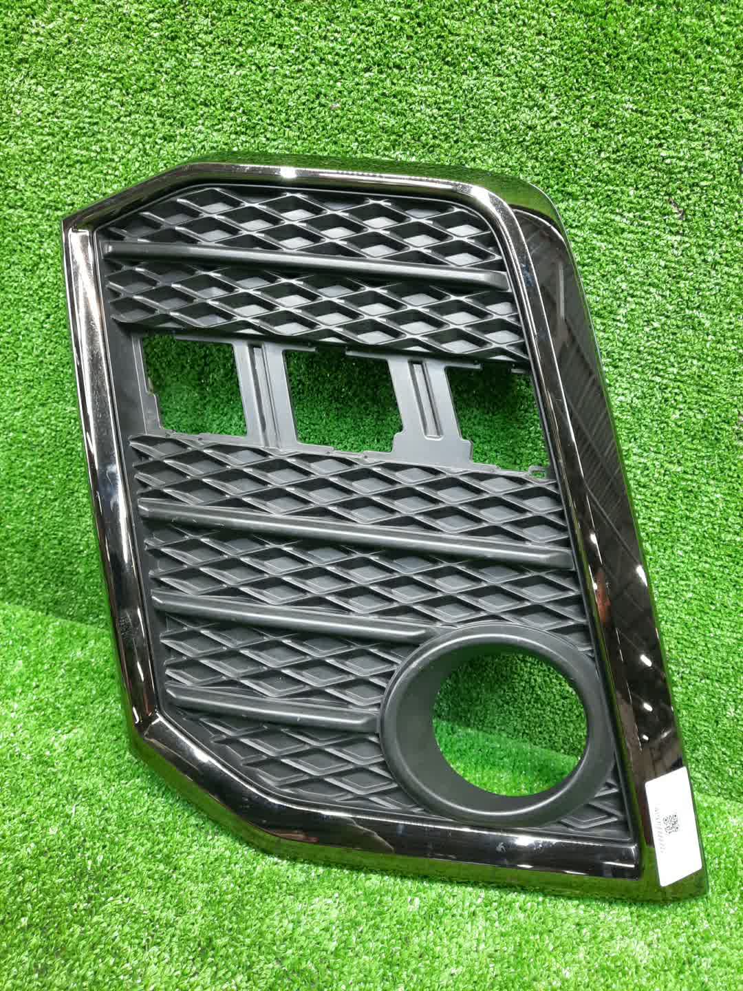 Очки на противотуманки левые TOYOTA VELLFIRE AGH30W 81482-58210 1 ракурс