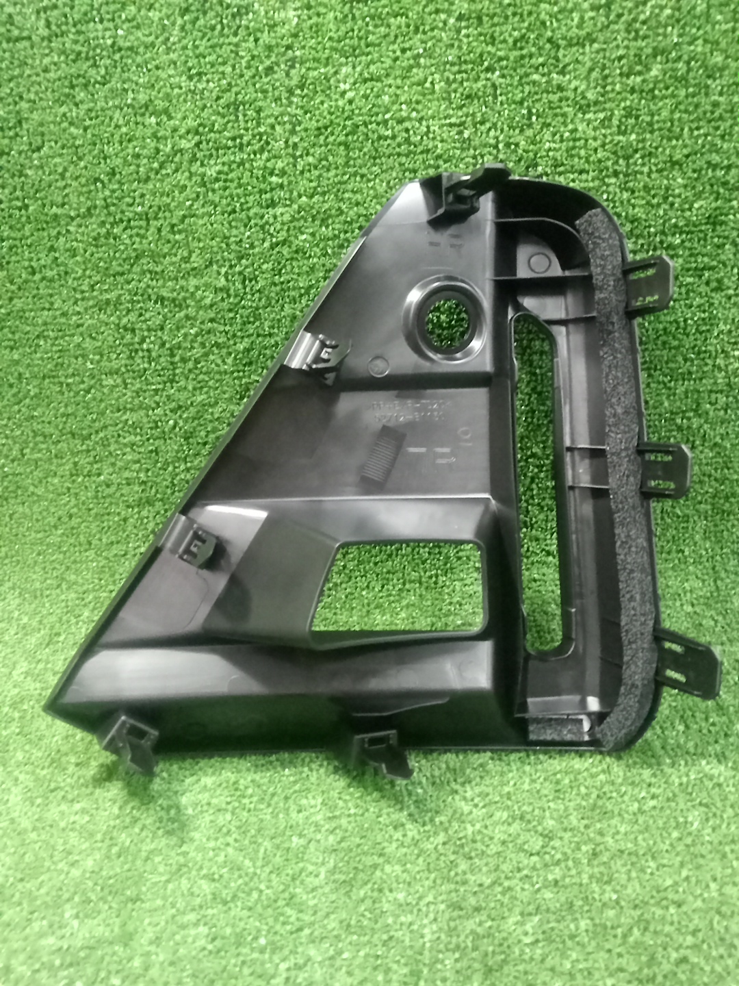 Очки на противотуманки правые передние DAIHATSU ROCKY A201S 52712-B1150 2 ракурс