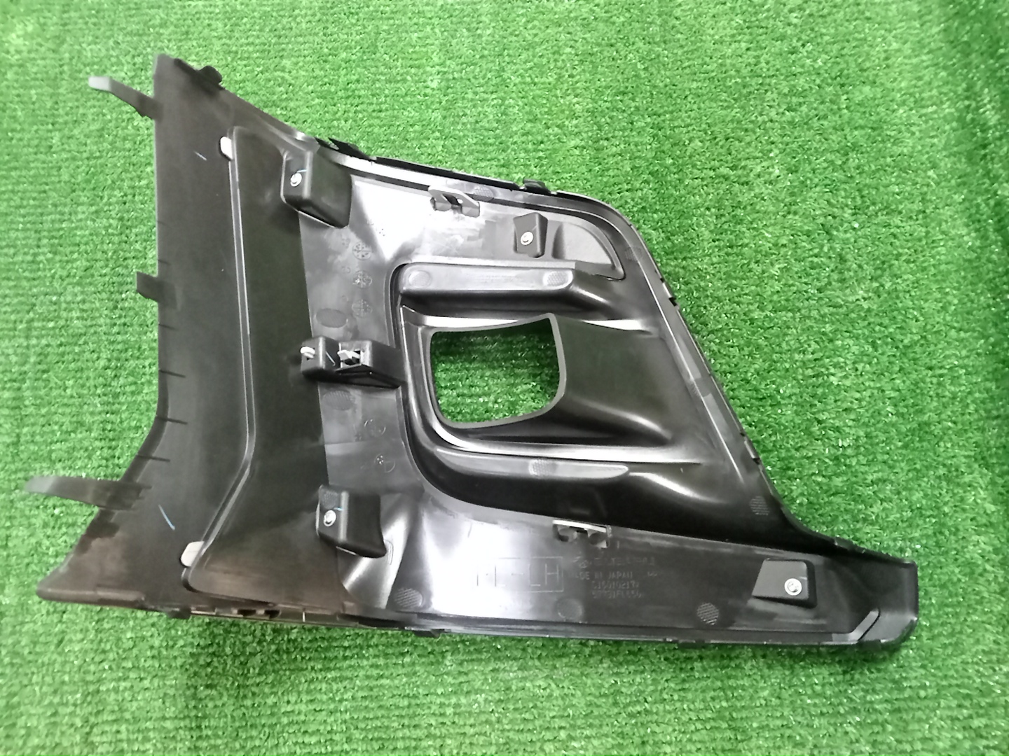 Очки на противотуманки левые передние SUBARU XV GTE 57731FL650 2 ракурс