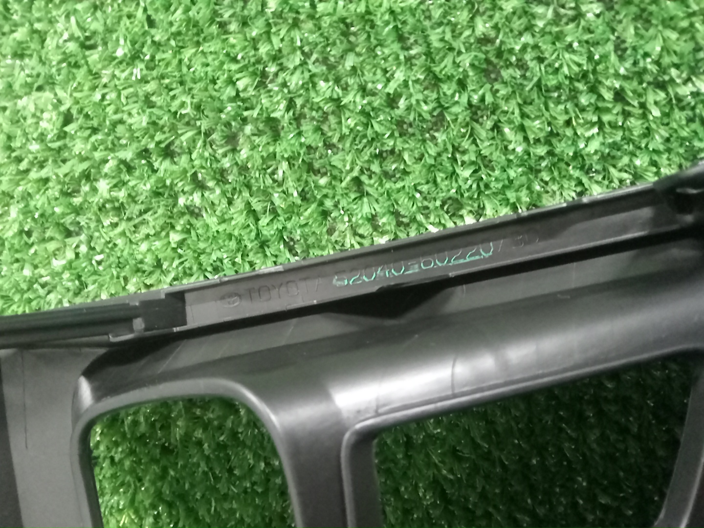 Очки на противотуманки левые передние TOYOTA LAND CRUISER FJA300W 52040-60220 4 ракурс
