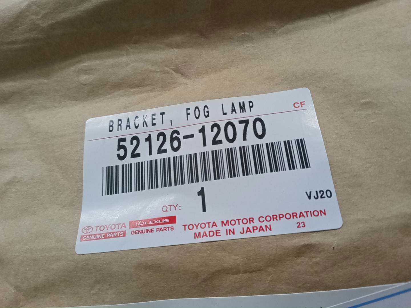 Очки на противотуманки левые TOYOTA AURIS NZE181H 52126-12070 5 ракурс
