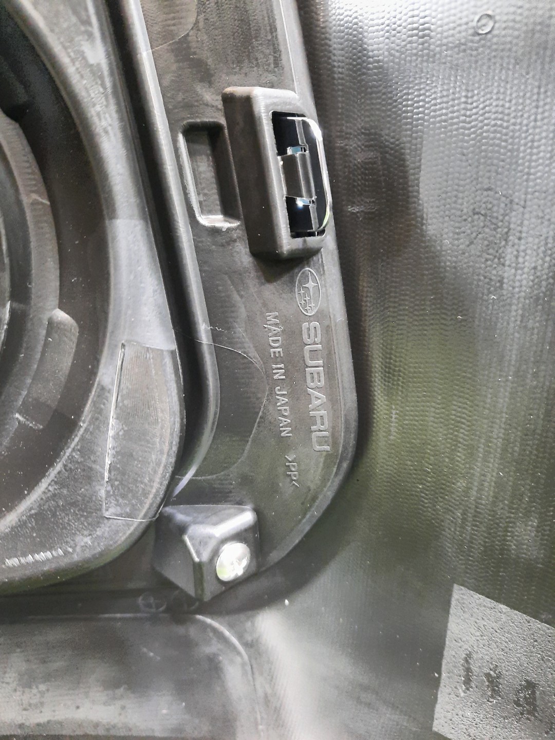 Очки на противотуманки правые передние SUBARU OUTBACK BT5 57731AN190 4 ракурс