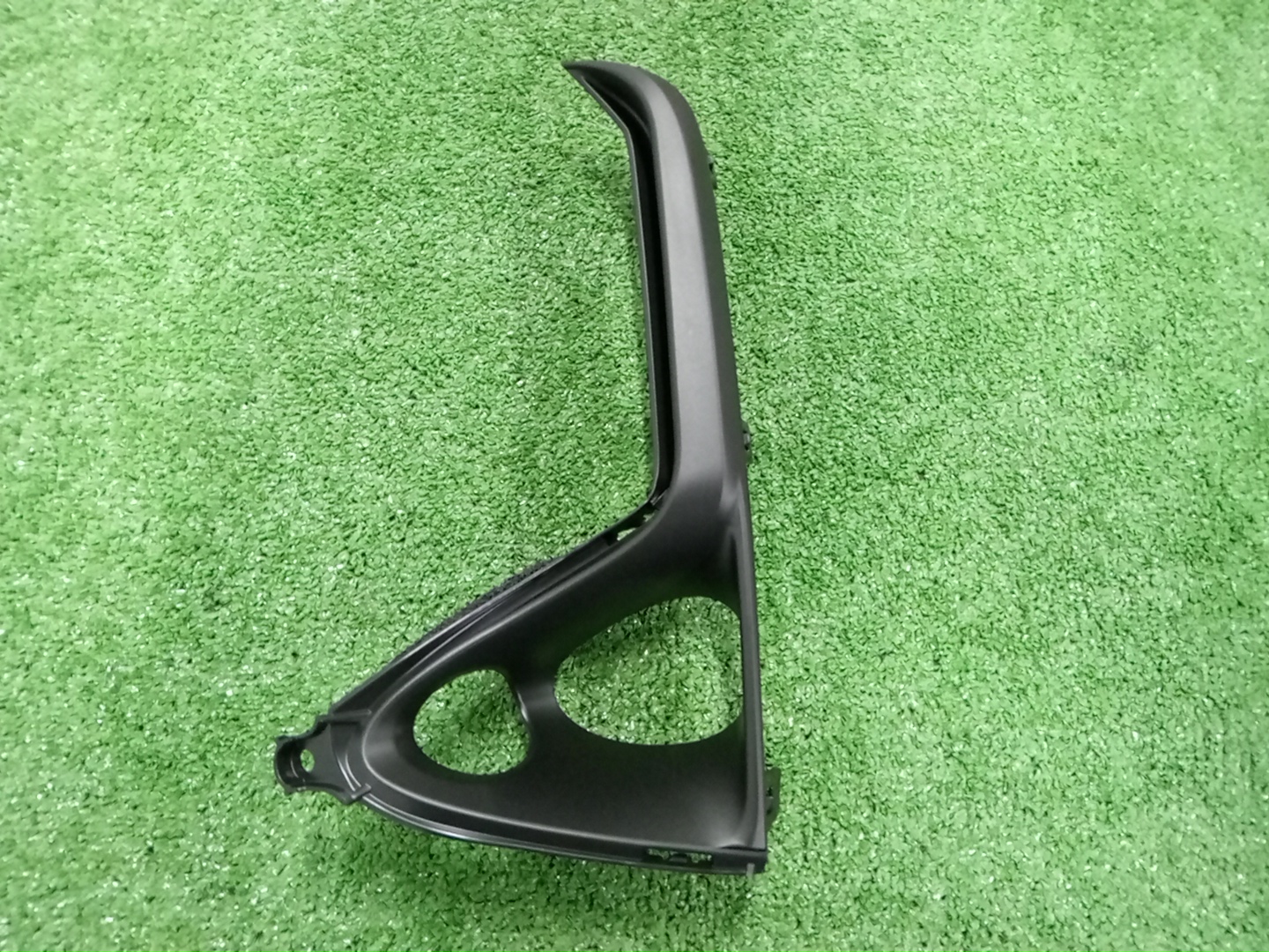 Очки на противотуманки правые передние LEXUS RX450H GYL25W 53141-48090 1 ракурс
