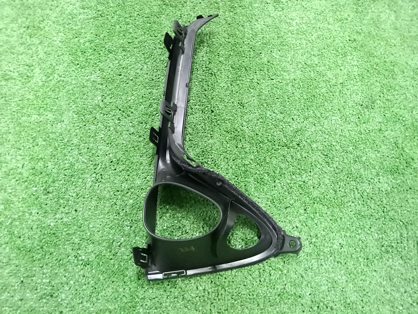 Очки на противотуманки правые передние LEXUS RX450H GYL25W 53141-48090 2 ракурс