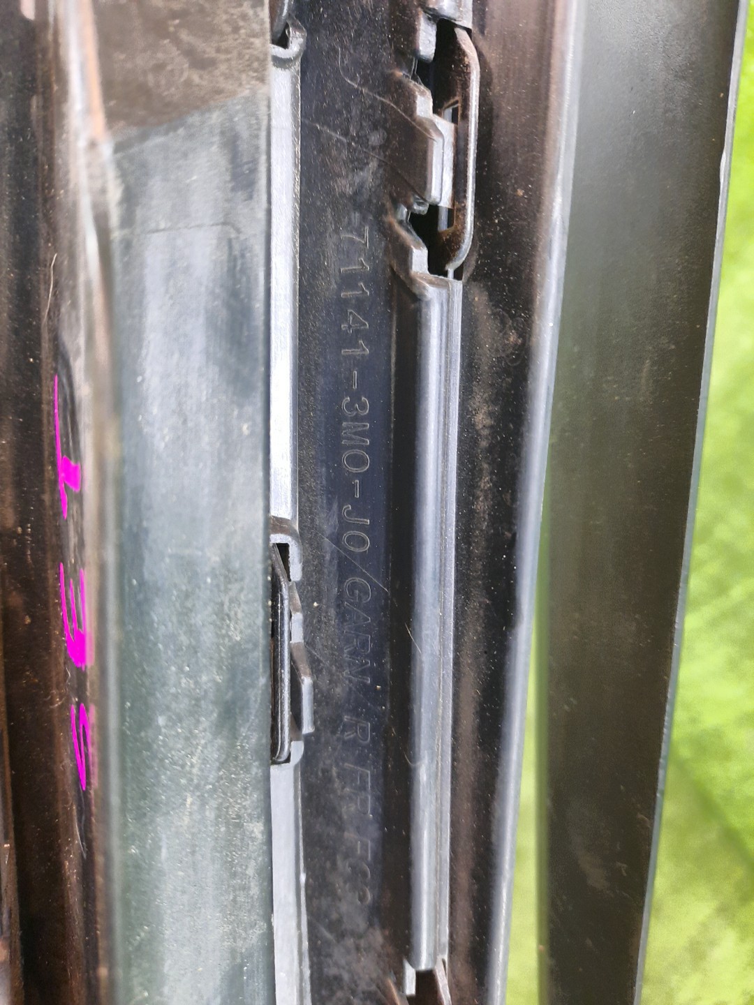 Очки на противотуманки правые передние HONDA VEZEL RV5 71141-3M0-J0 3 ракурс