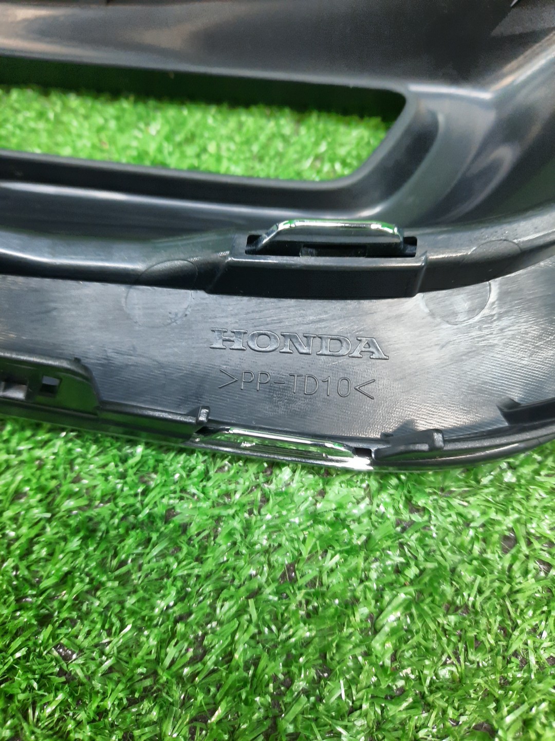 Очки на противотуманки правые передние HONDA CR-V RT5 71106-TLC-Y01 4 ракурс