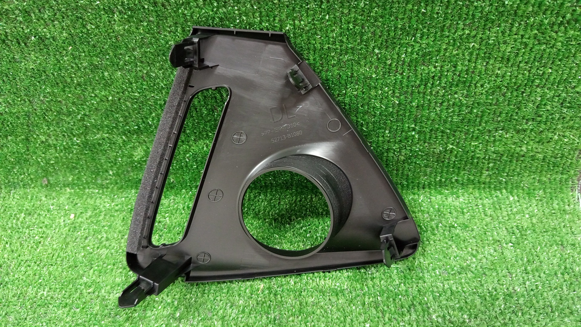 Очки на противотуманки левые передние TOYOTA TANK M910A 52713-B1080 2 ракурс
